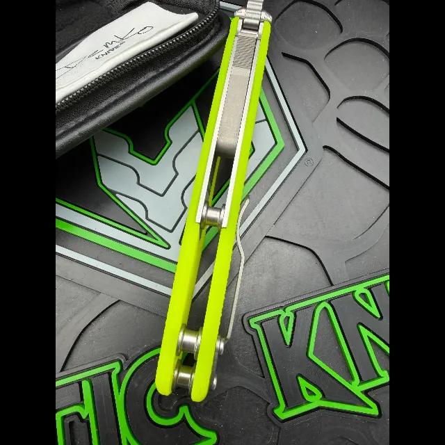 Bladebinge - Demko AD20 XXX Shark Lock CPM-3V Clip Point Dayglow G10
