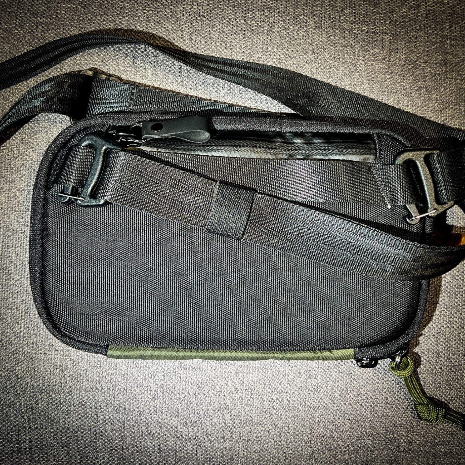 ortlieb pedal mate Ortlieb Pedal-Mate QL2.1 Taška na batožinu 14″nylon dark sand main image 1