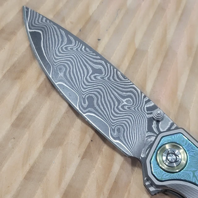 Bladebinge - Sixleaf SL- 83 RWL34 + VG10 Damascus, Titanium