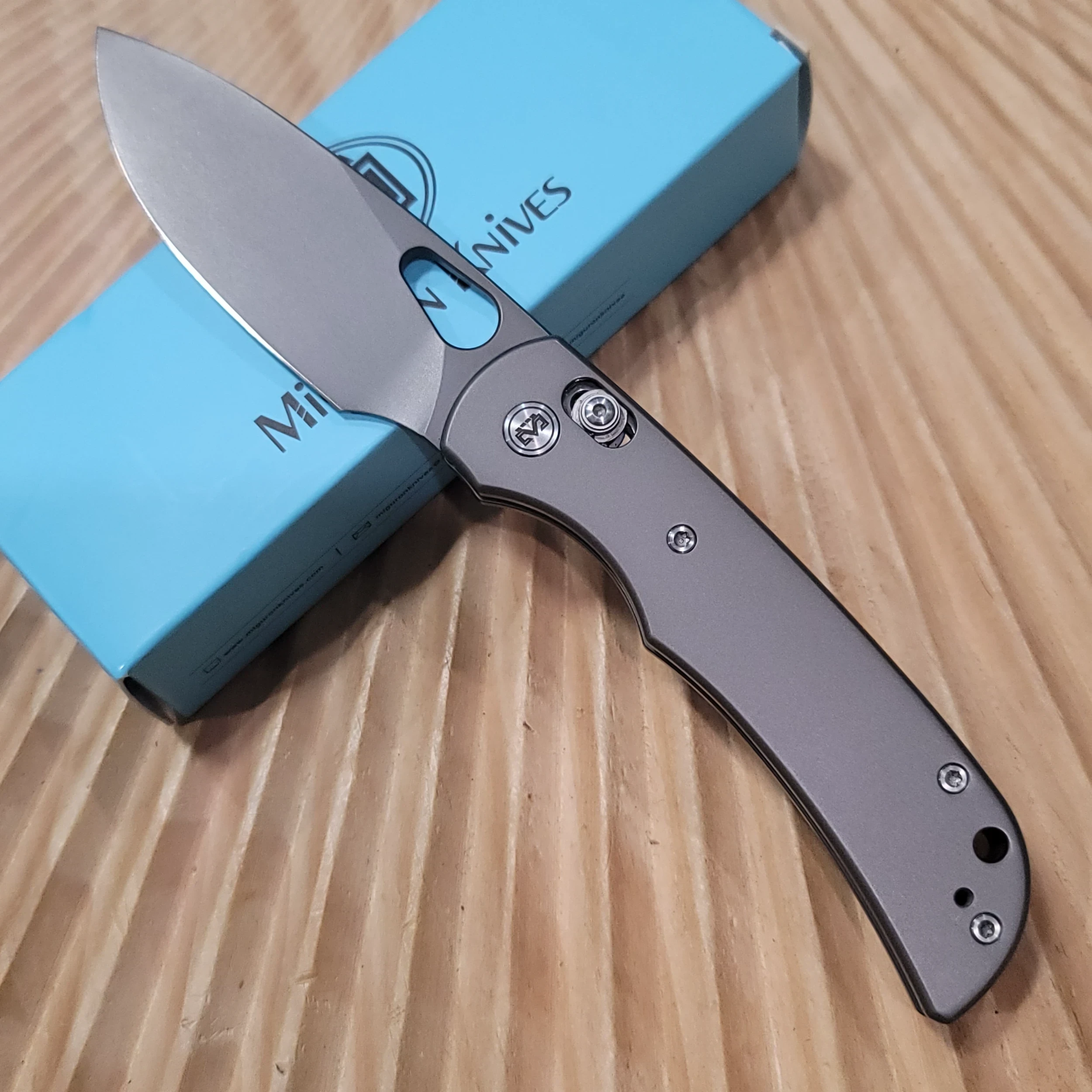 Bladebinge - Miguron Moyarl PVD 14C28N Crossbar Lock, Ti Clip - THIN