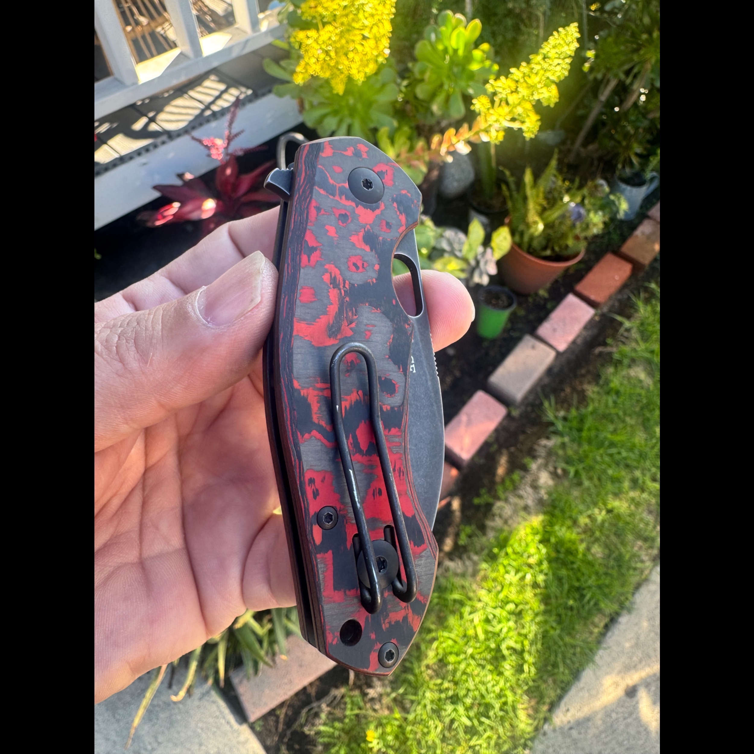 Bladebinge - GiantMouse ACE Biblio Fire Folding Knife Lava Fat