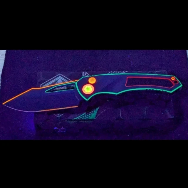 Bladebinge - Exclusive Heretic Pariah Manual Drop Point Cel