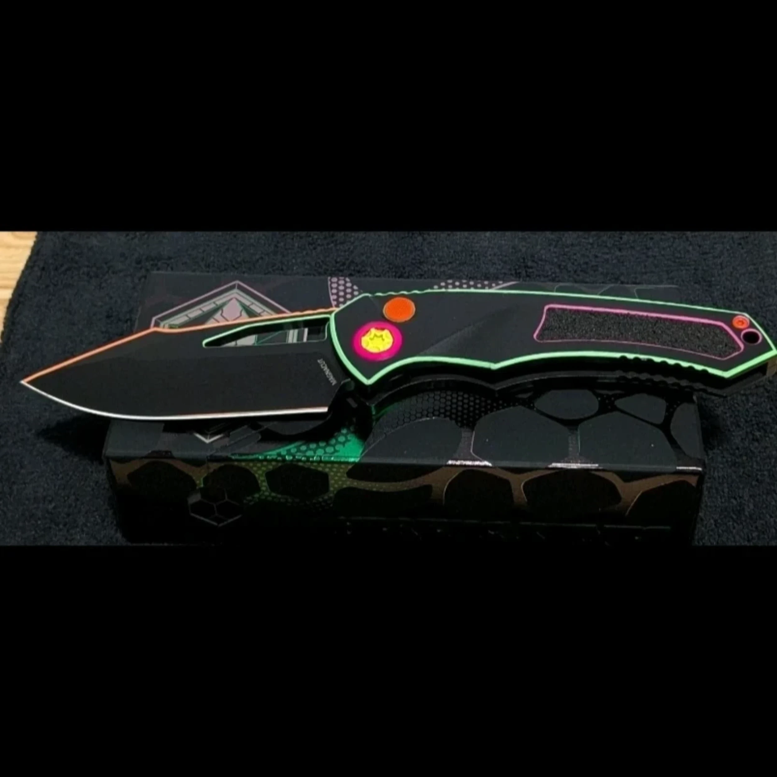 Bladebinge - Exclusive Heretic Pariah Manual Drop Point Cel