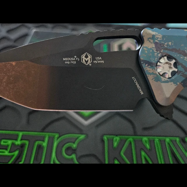 Bladebinge - Heretic Medusa V3 Manual - 90s Solo Cup Anodization