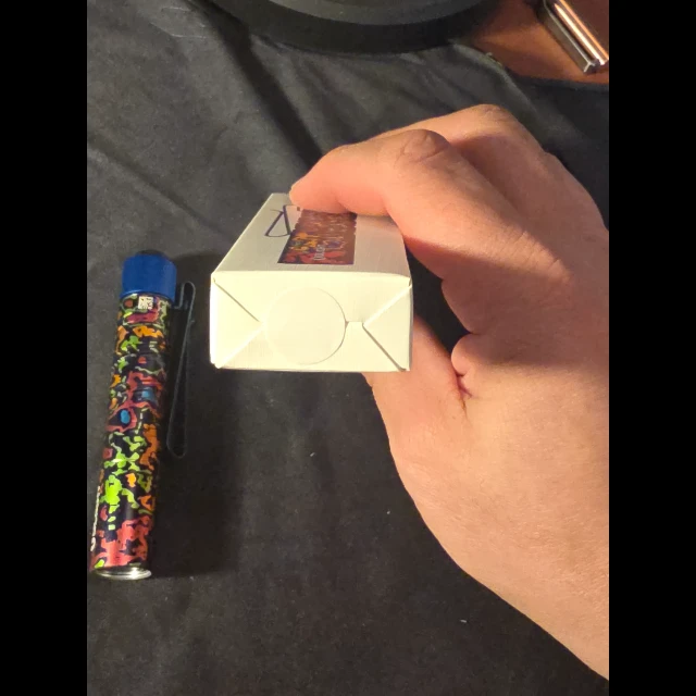 Bladebinge - Olight I3T 2 EOS - 80s Camo Carbon - Limited Edition