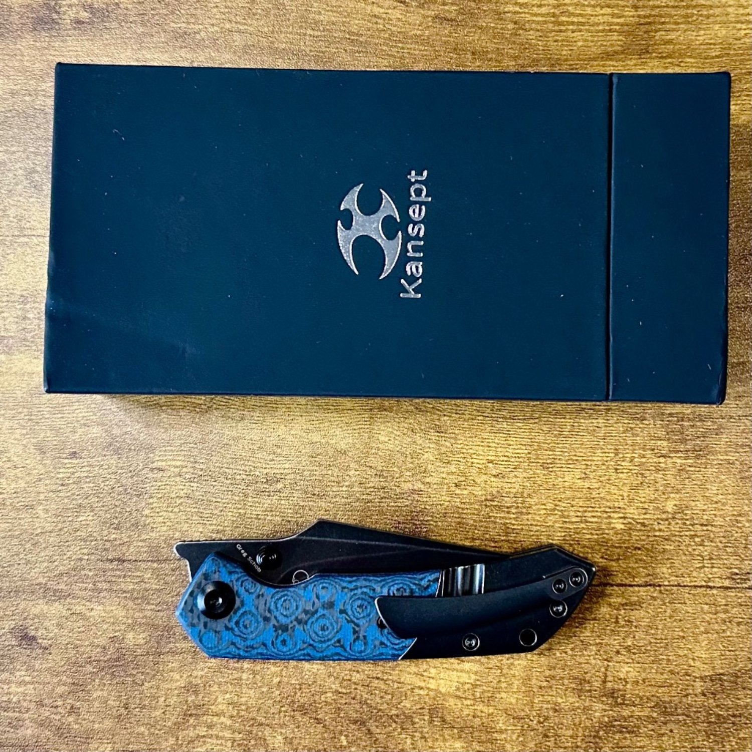 Bladebinge - Kansept Fenrir – Black Titanium & Blue Rose Carbon