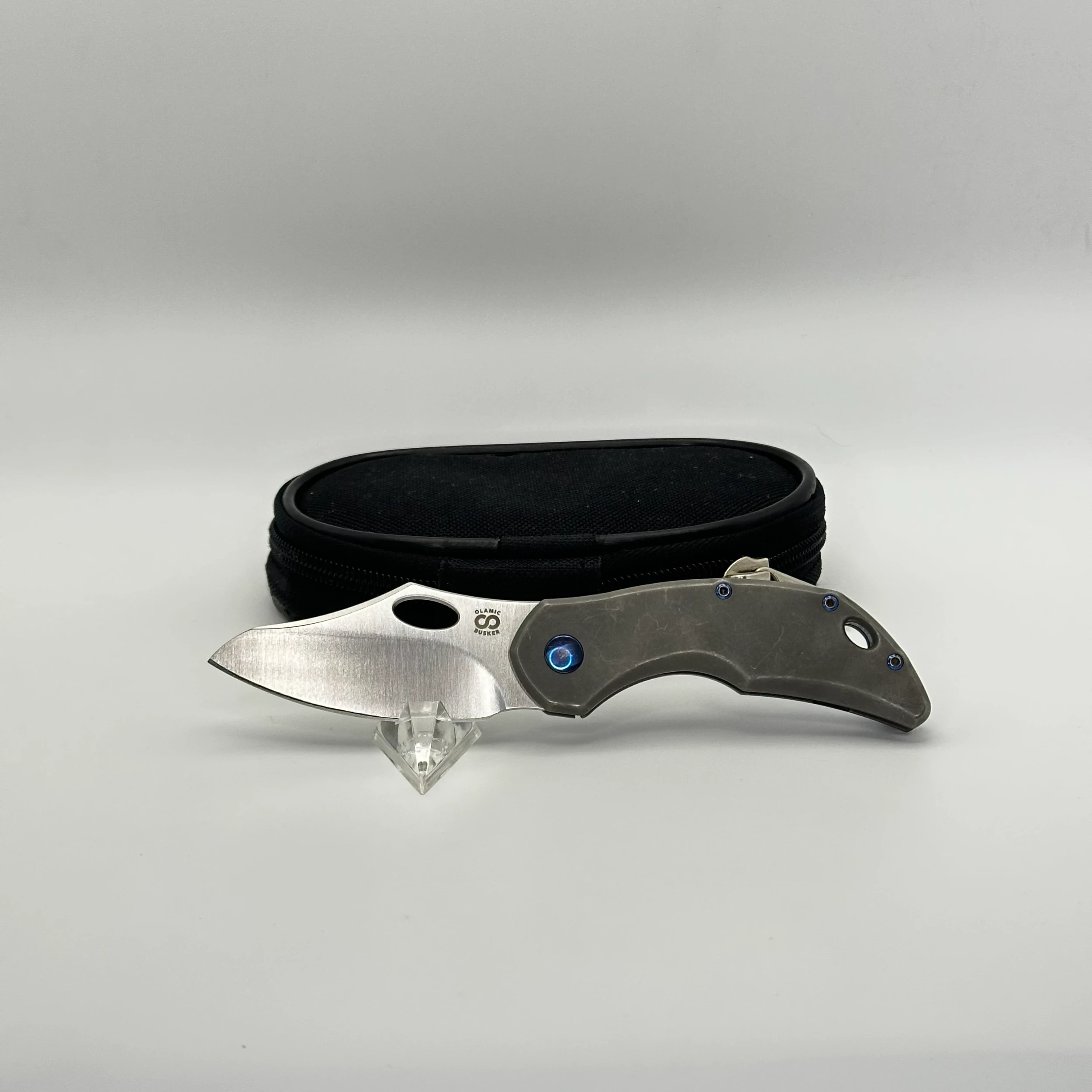 Bladebinge - Olamic Cutlery Busker