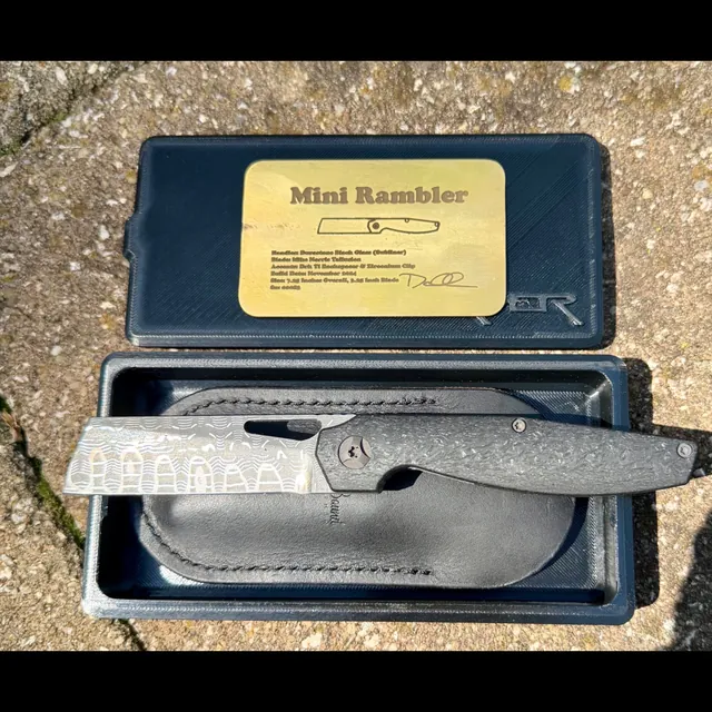 Bladebinge - *LNIB* Custom Mini Rambler by David Carver