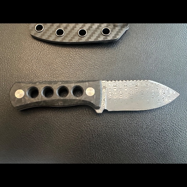 Bladebinge - QSP Canary Damascus Green Glow Carbon Fiber Neck Knife