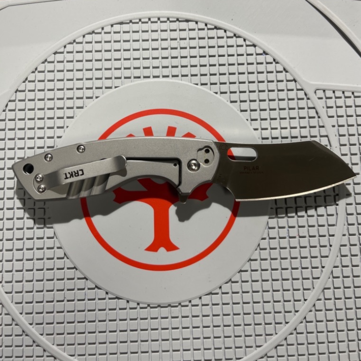 Bladebinge - CRKT Pilar drop point, CRKT Pilar mini cleaver, Bestech ...