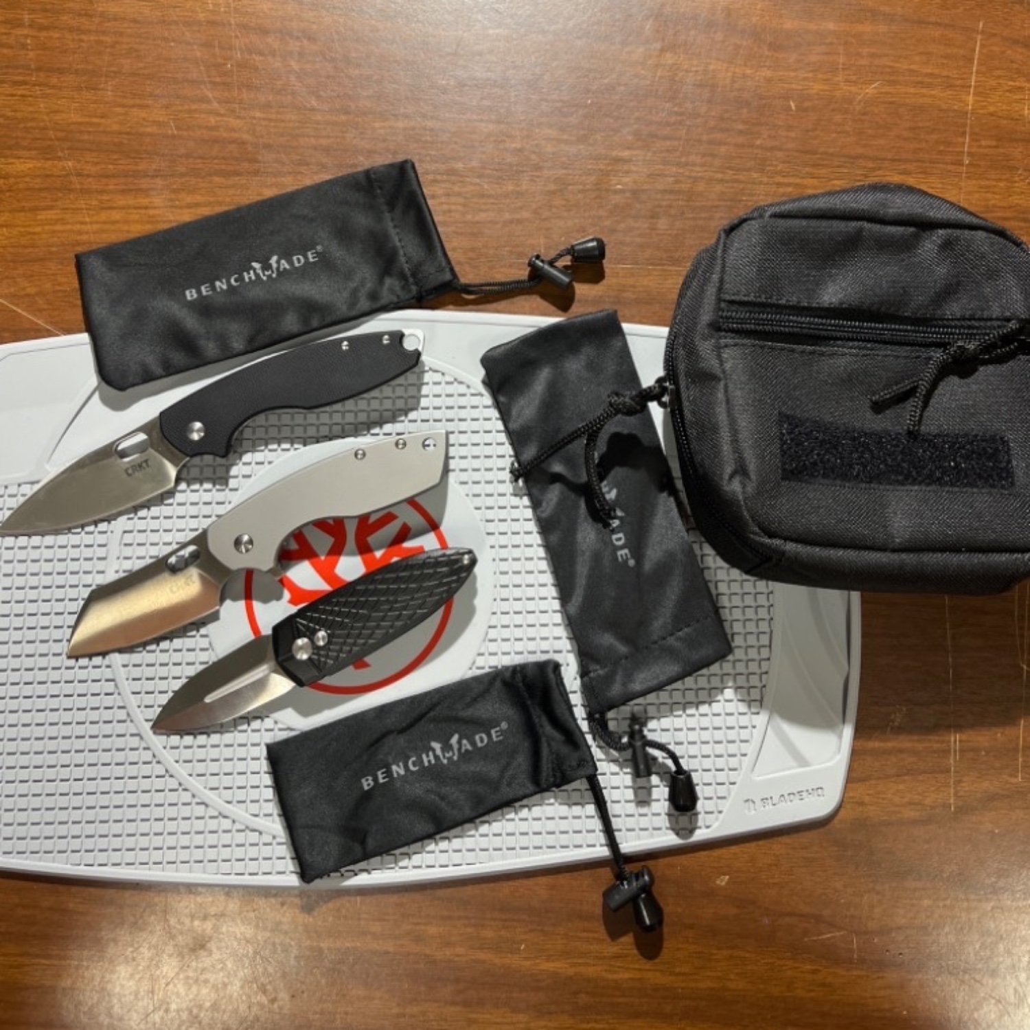 Bladebinge - CRKT Pilar drop point, CRKT Pilar mini cleaver, Bestech ...