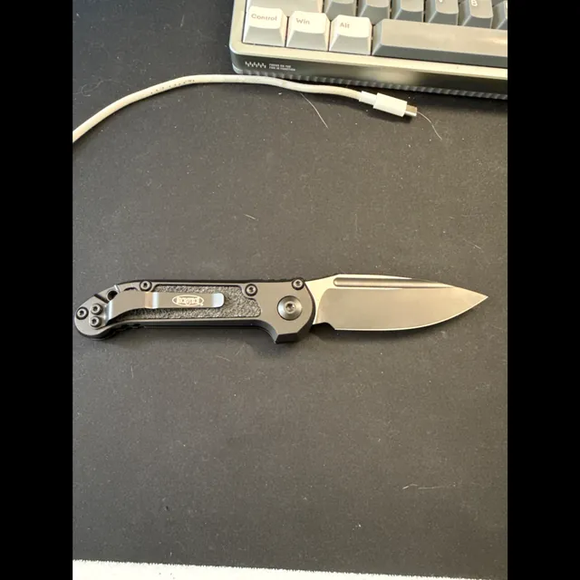 Bladebinge - Microtech LUDT - spring removed. Manual mode