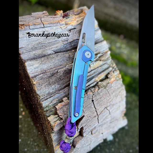 Bladebinge - VK-Void Vulpex design custom folder