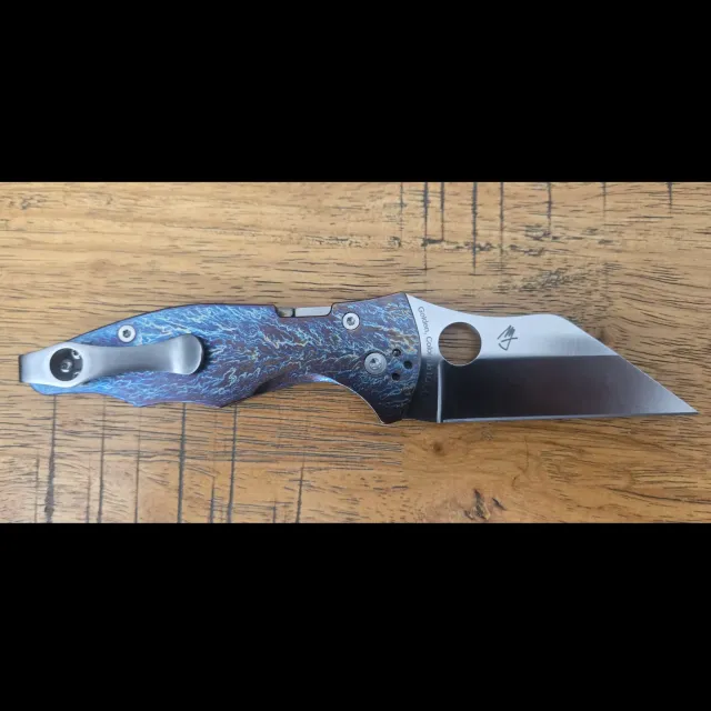 Bladebinge - Spyderco Yojimbo KnifeCenter Exclusive/ Custom in Cru-Wear