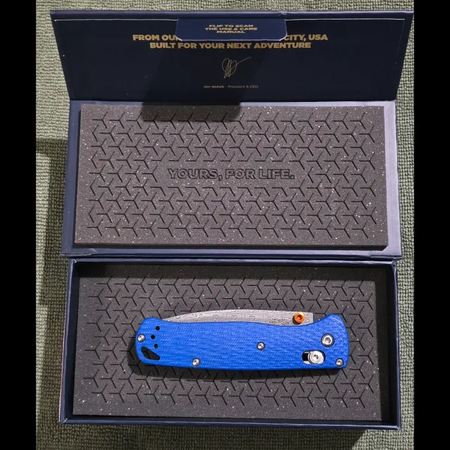 Bladebinge - NEW Benchmade Custom Bugout Damasteel Blue G-10 w/ Orange ...