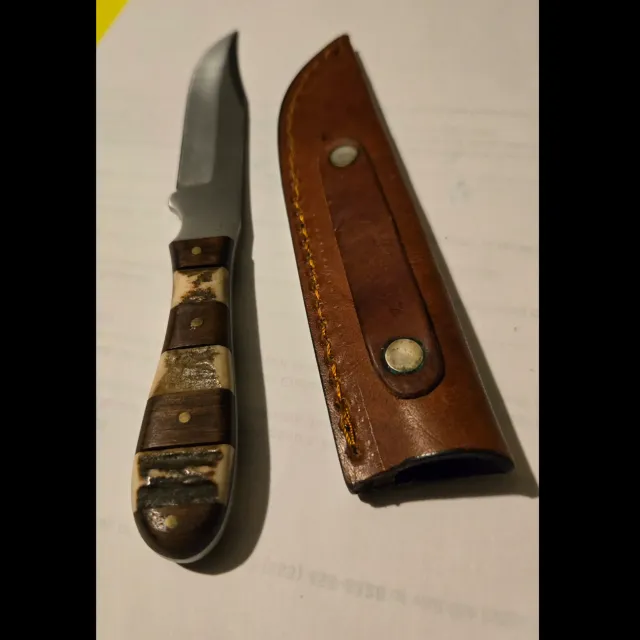 Bladebinge - Fixed-blade hunting knife with wood and bone handle and ...
