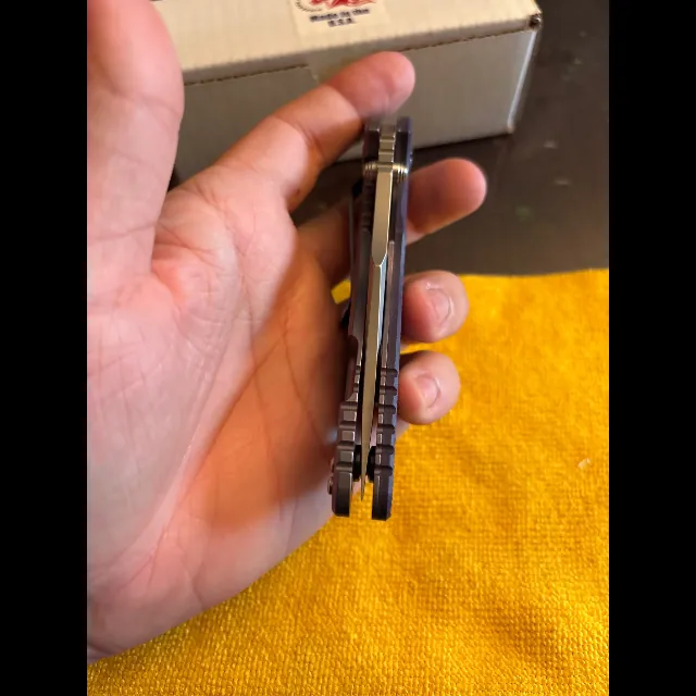 Bladebinge - Hinderer Aggressor Blade show special.