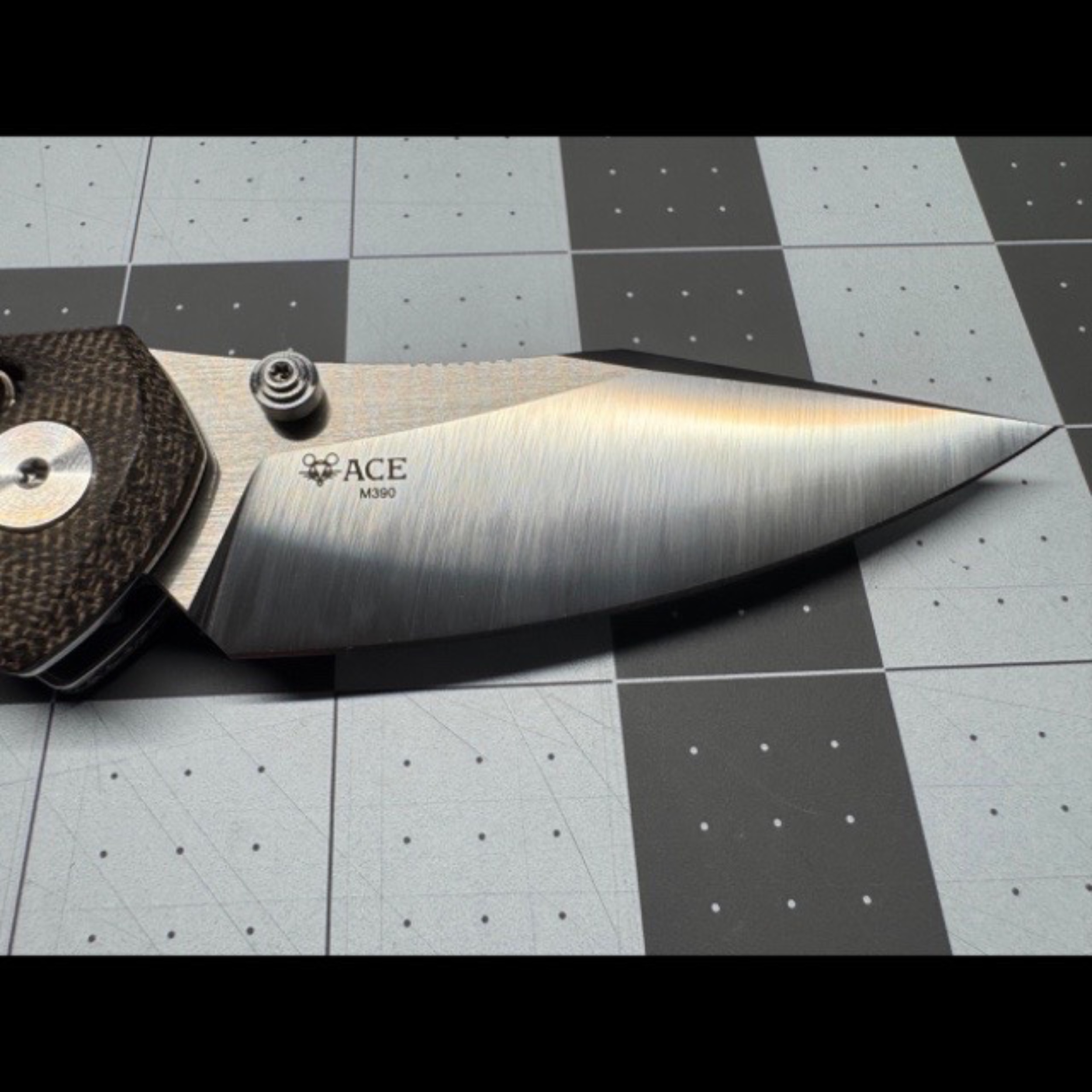 Bladebinge - Giant Mouse Nazca - M390 Blade