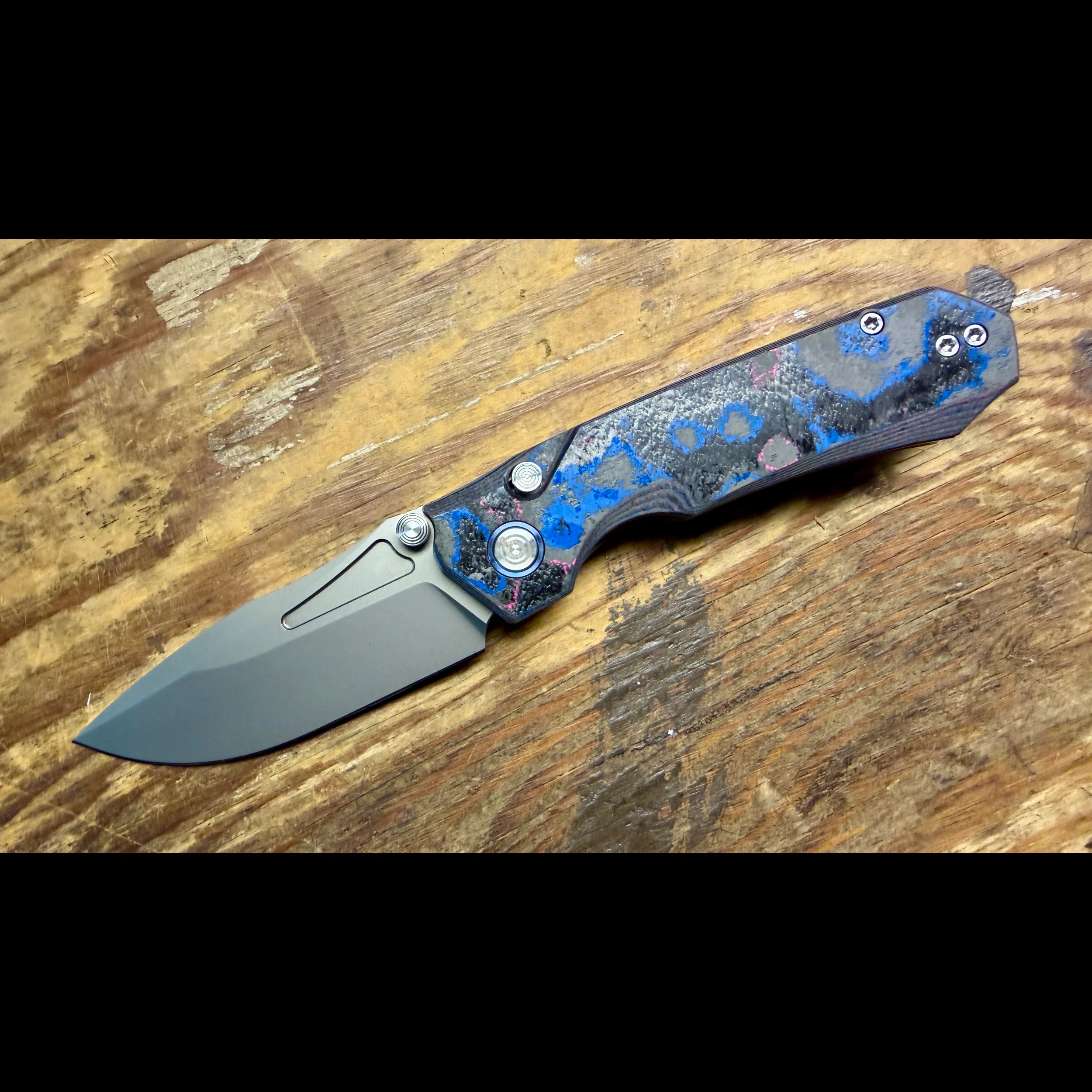 Merumo's　テディ　ネイビー Poikilo Blade Gecko Midtech 3 ZircuTi Handles w/ Zirc Accents & Hand S