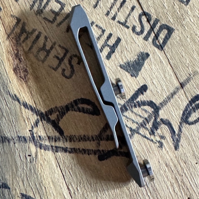 Bladebinge Vero Axon Fixed Blade Titanium Clip for Sheath 2