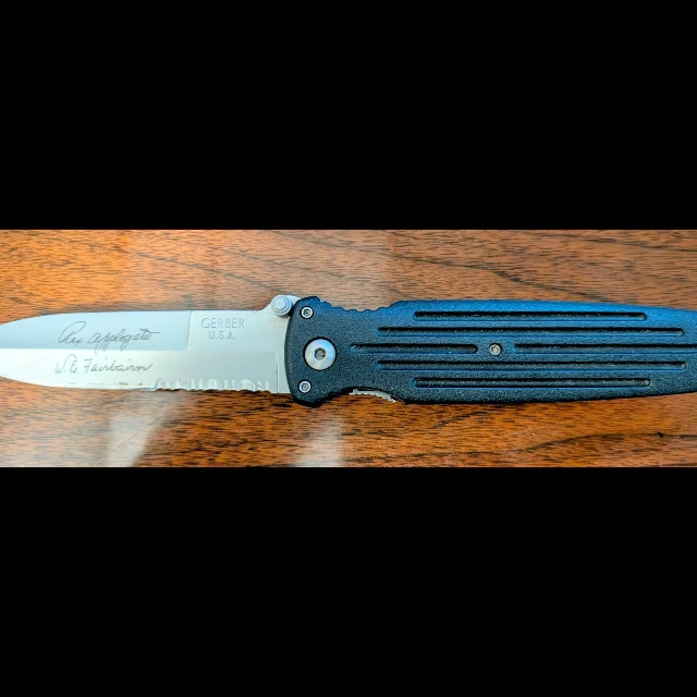 Bladebinge - Gerber Rex Applegate-Fairbairn Combat Folder