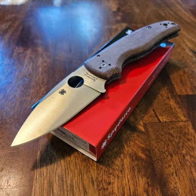 Knafsale Spyderco Shaman Sprint Z wear. Micarta
