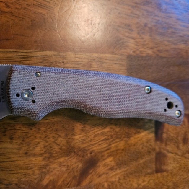 Knafsale Spyderco Shaman Sprint Z wear. Micarta