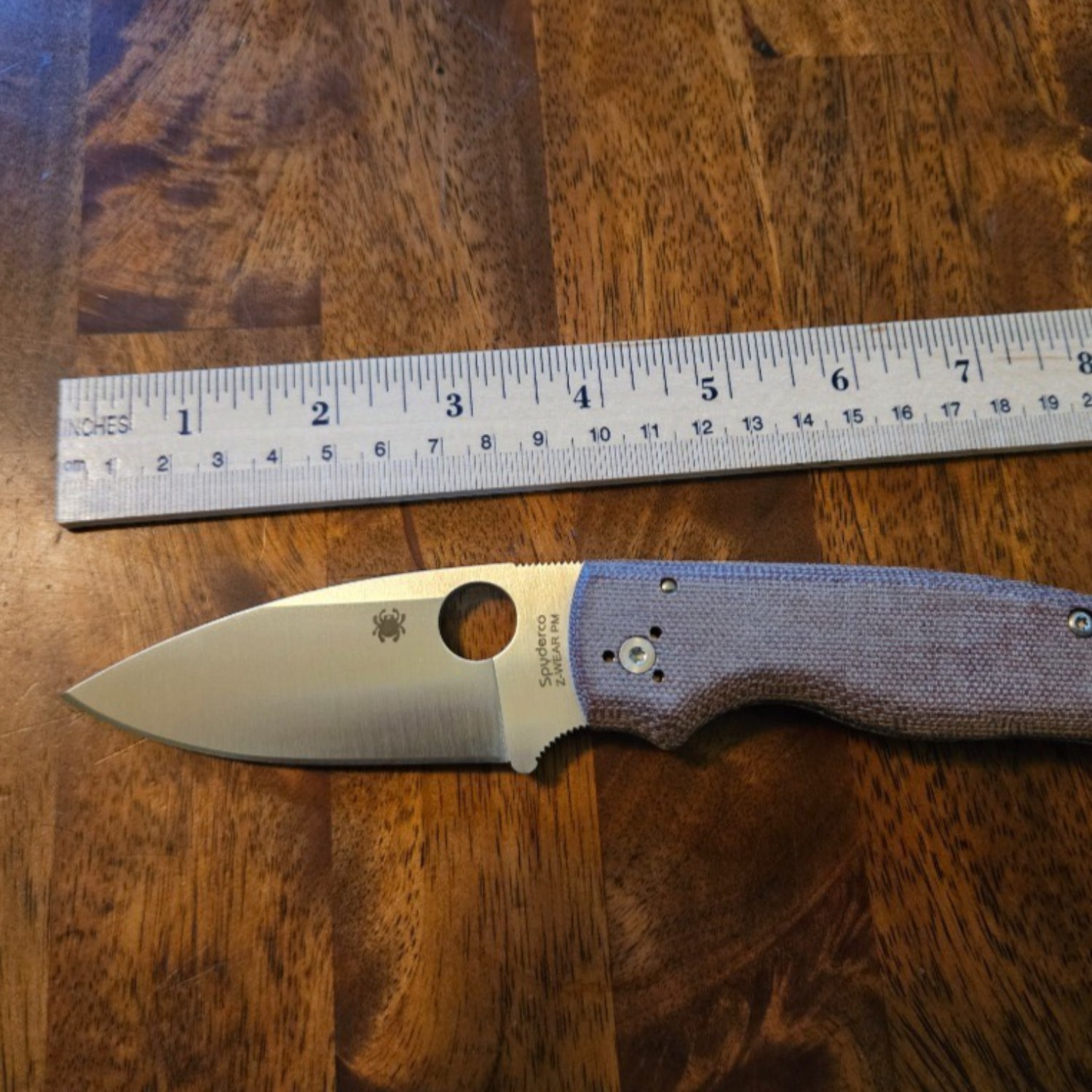 Knafsale Spyderco Shaman Sprint Z wear. Micarta