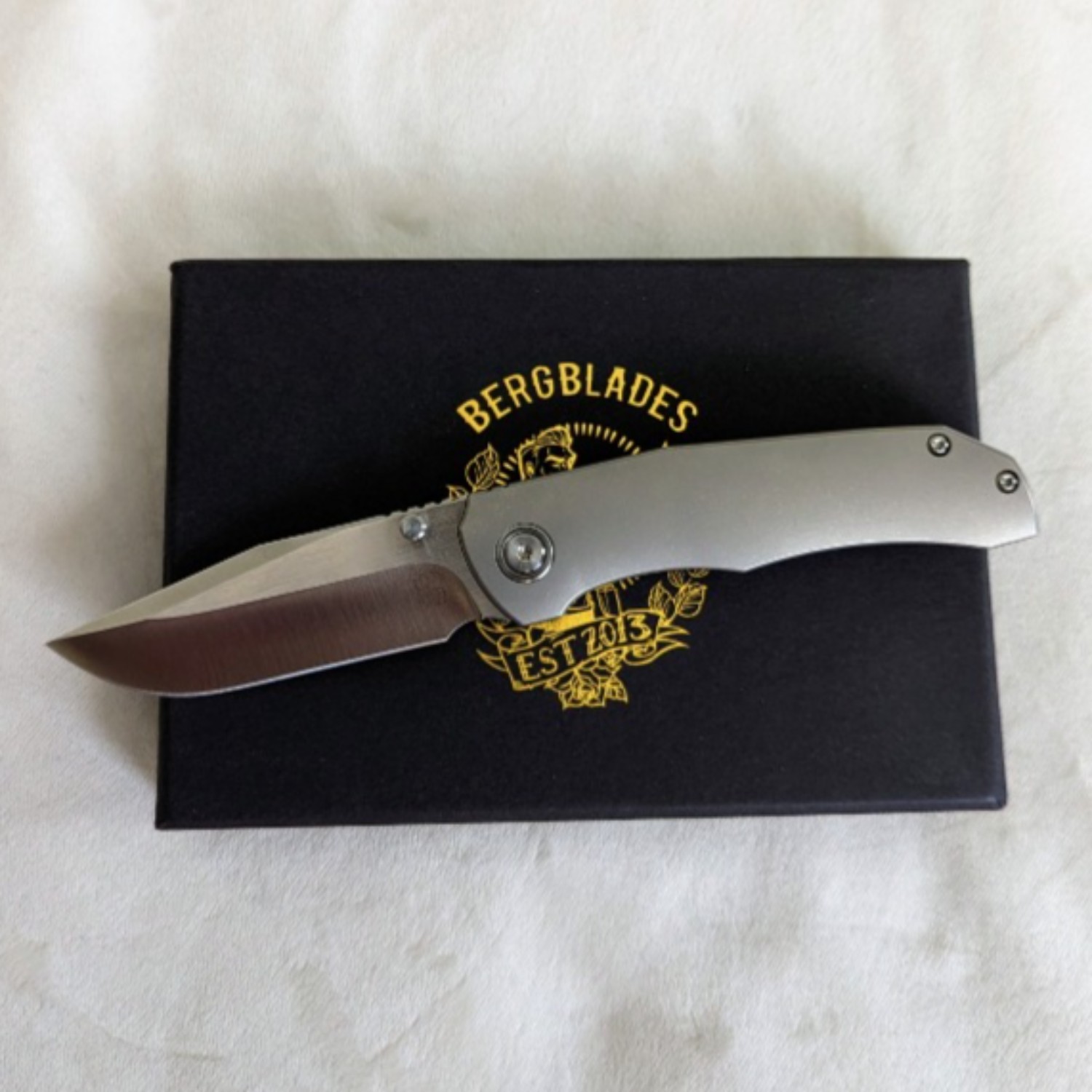 Bladebinge Berg Blades Iron Pup