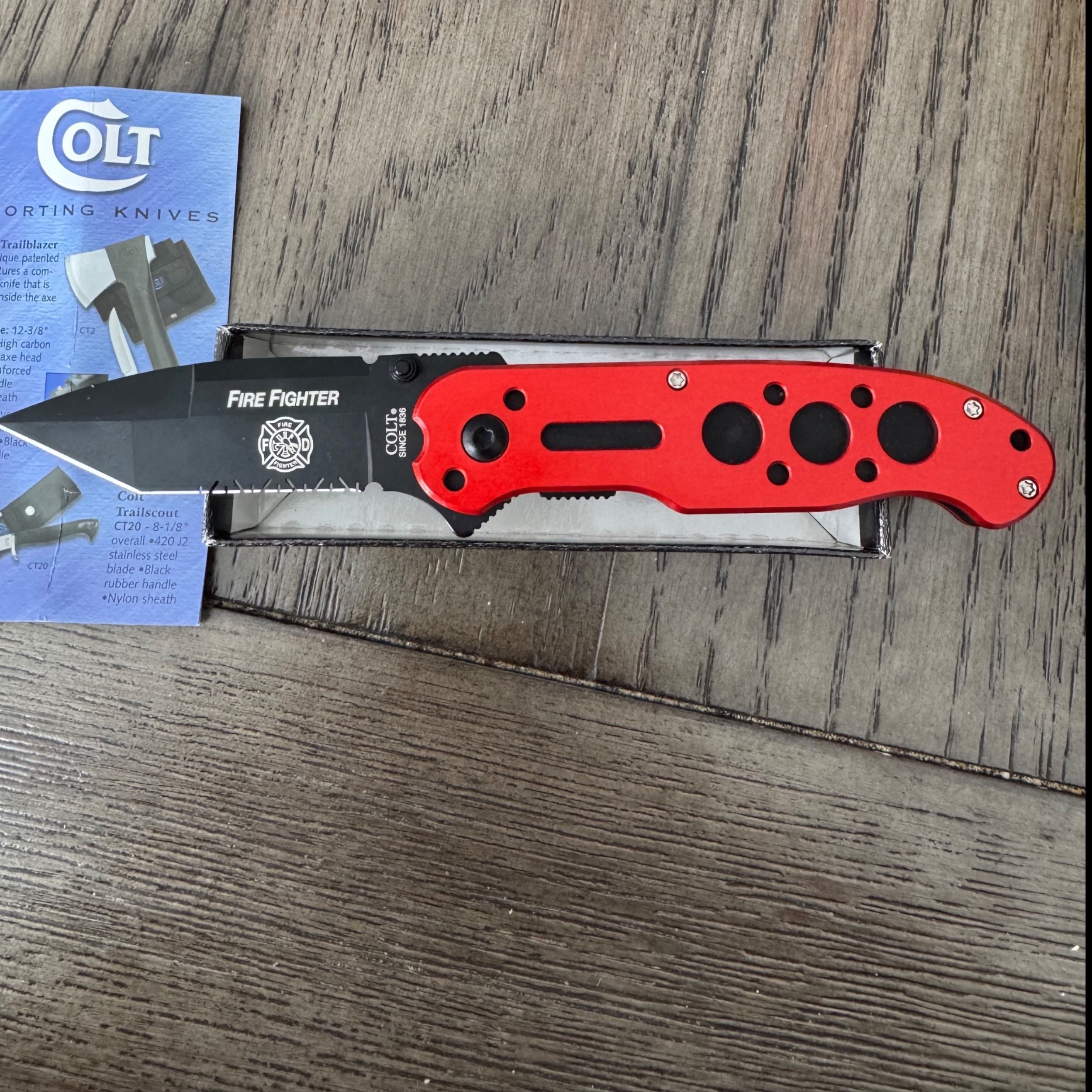 Bladebinge - Colt Firefighter w/ Tanto Blade