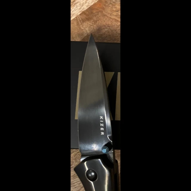 Bladebinge - Kizer Spitfire Ki3690A2 – Titanium w/ 80s CamoCarbon ...