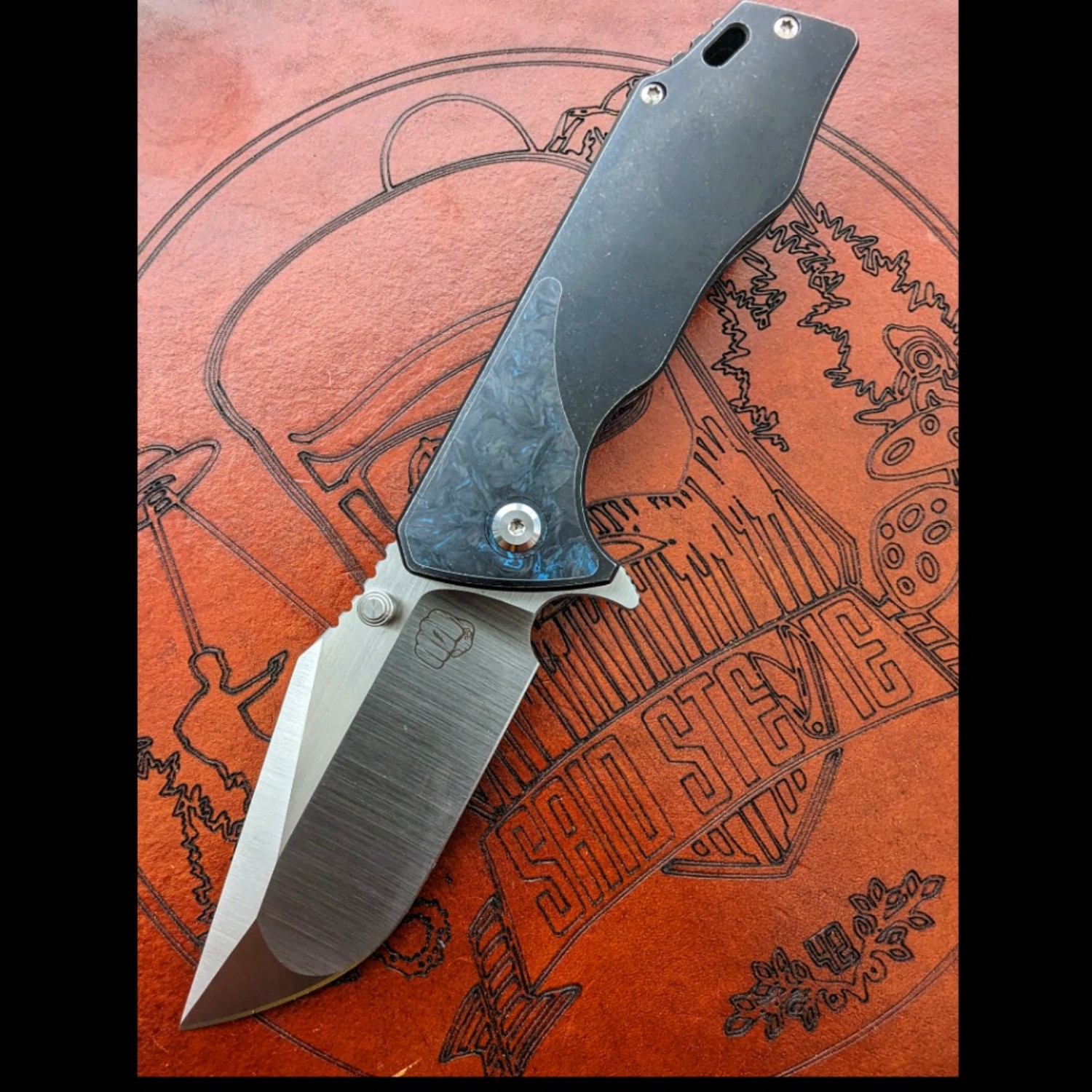 Bladebinge - Something Obscene Company J-Cape V4