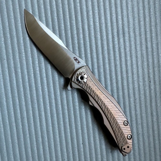 Bladebinge - Zero Tolerance RJ Martin ZT 0609 Flipper Knife Bronze