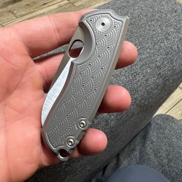 Bladebinge - Urban EDC Supply F5.5 Ti Seigaiha