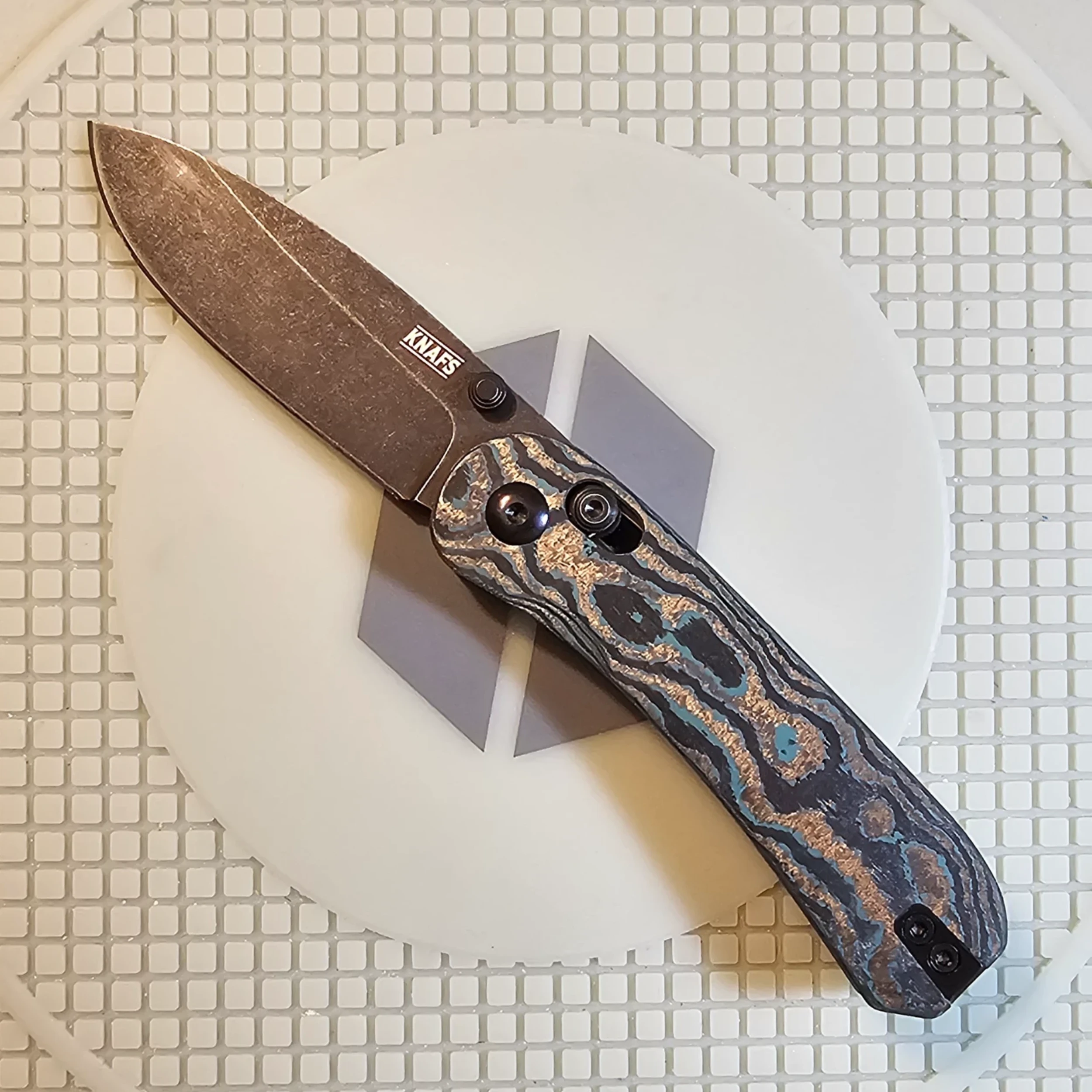 Bladebinge - KNAFS x Bladebinge Dark Mode Lander 3