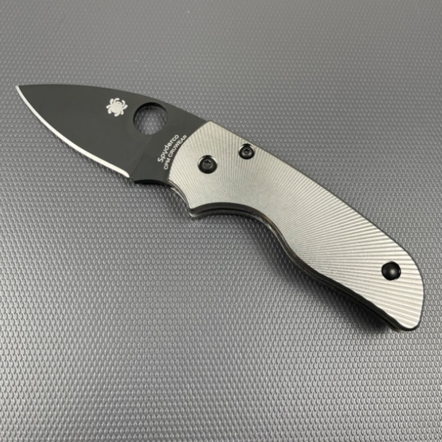Bladebinge Spyderco lil native cruwear rgt fluited scales