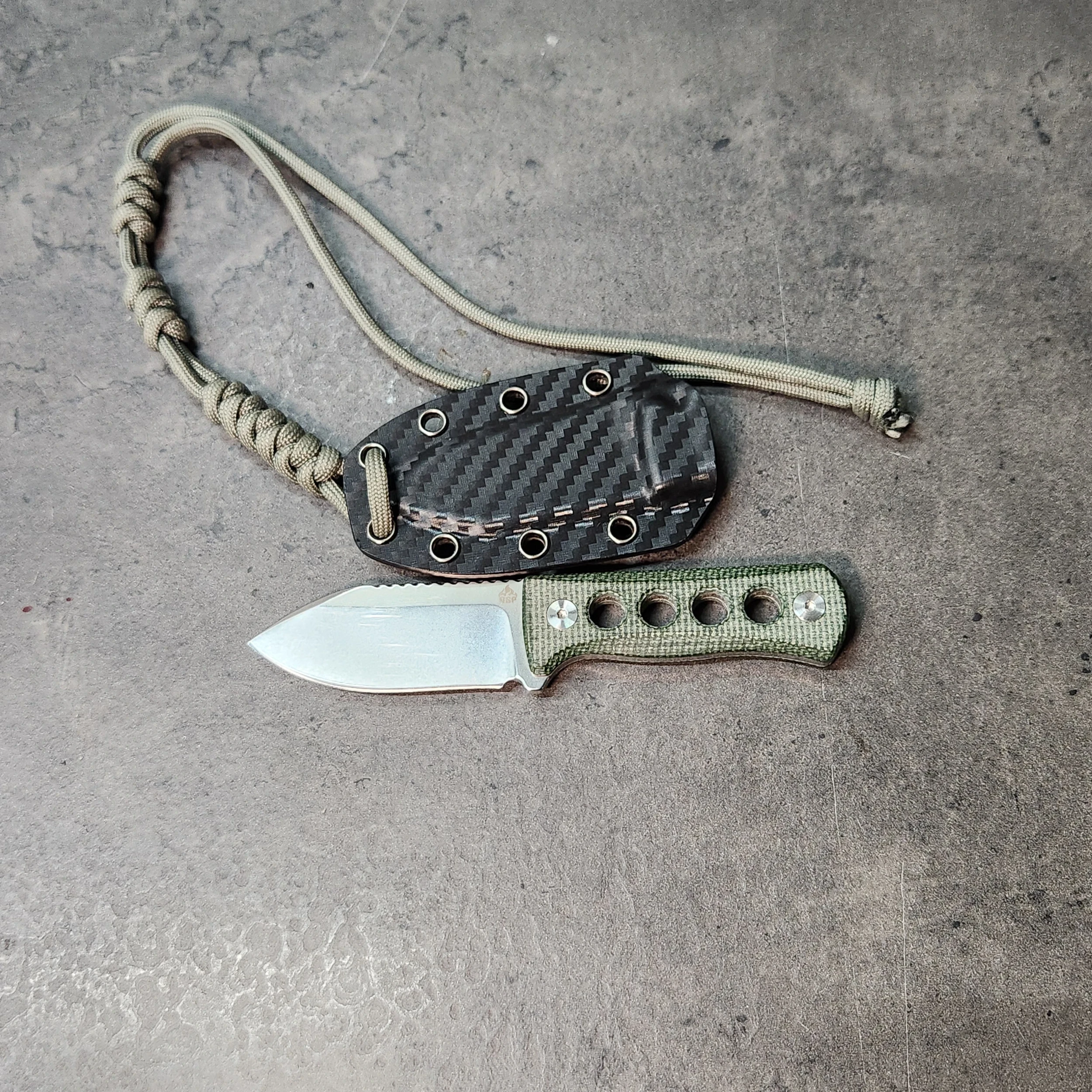 Bladebinge - QSP Canary Neck Knife Fixed Blade Green Micarta