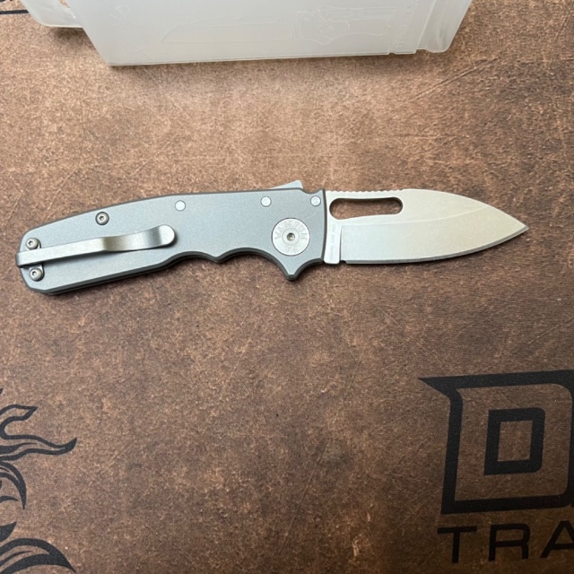 Bladebinge - Demko Shark Cub 20CV - Slicer - Smooth Titanium