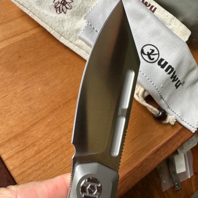 KNiFe 直筆サイン Bladebinge - Kunwu Geezer CF Copper Inlay Titanium Slipjoint