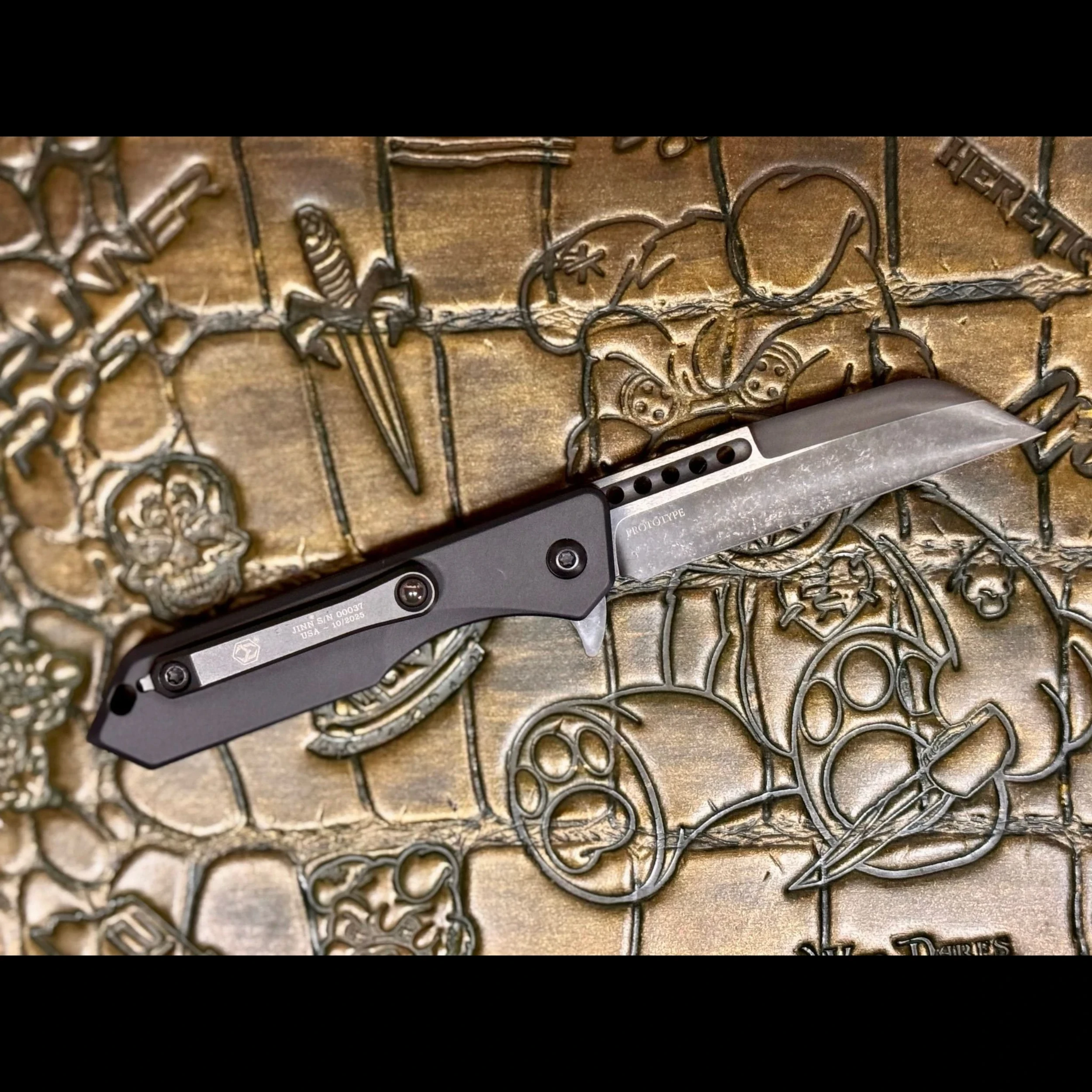 Bladebinge - Heretic Jinn Manual Prototype - BLK Aluminum - Hand