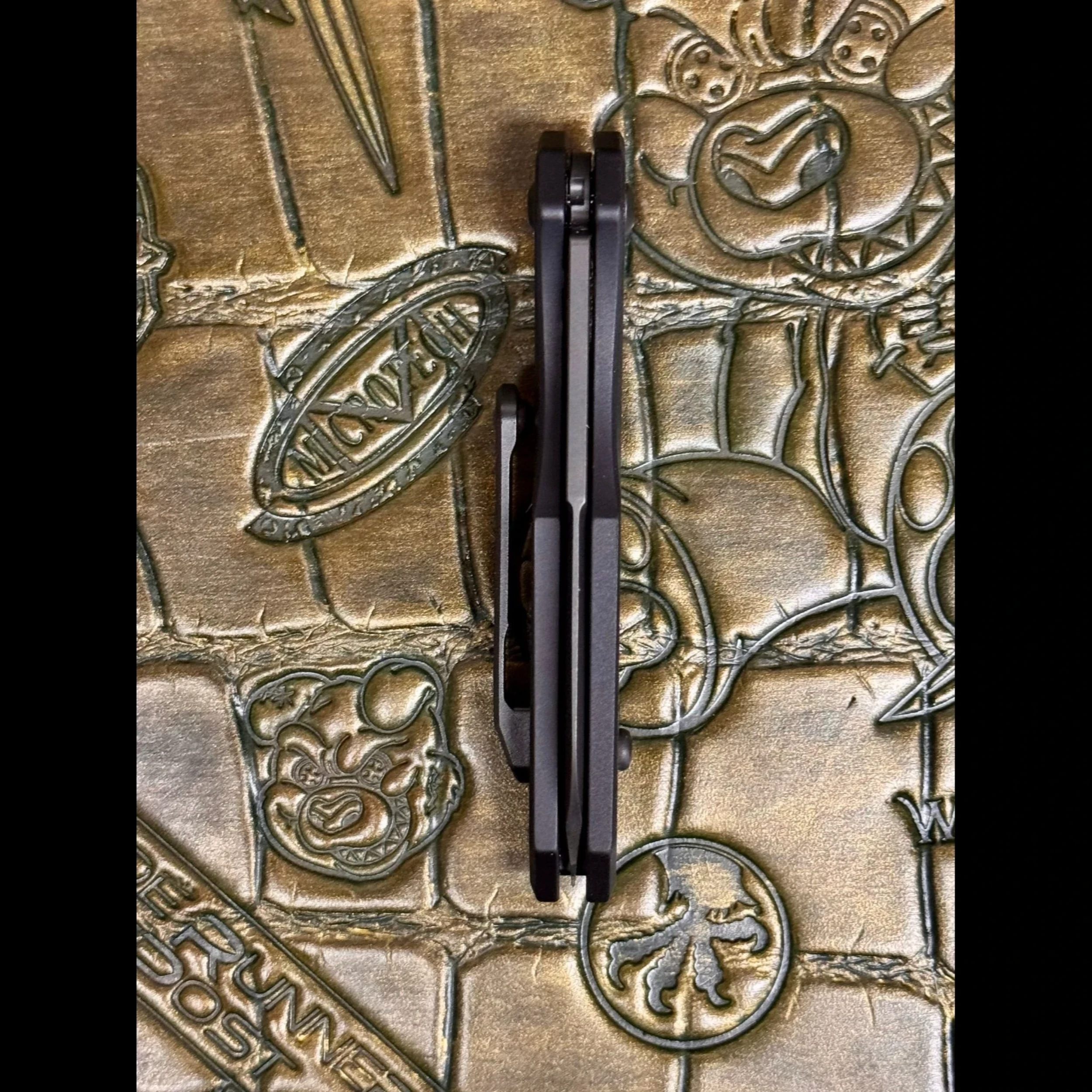 Bladebinge - Heretic Jinn Manual Prototype - BLK Aluminum - Hand