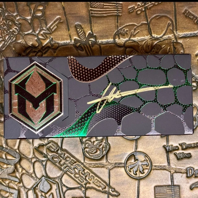 Bladebinge - Heretic Medusa V3 Manual - 80s Neon Cel Shade - DLC