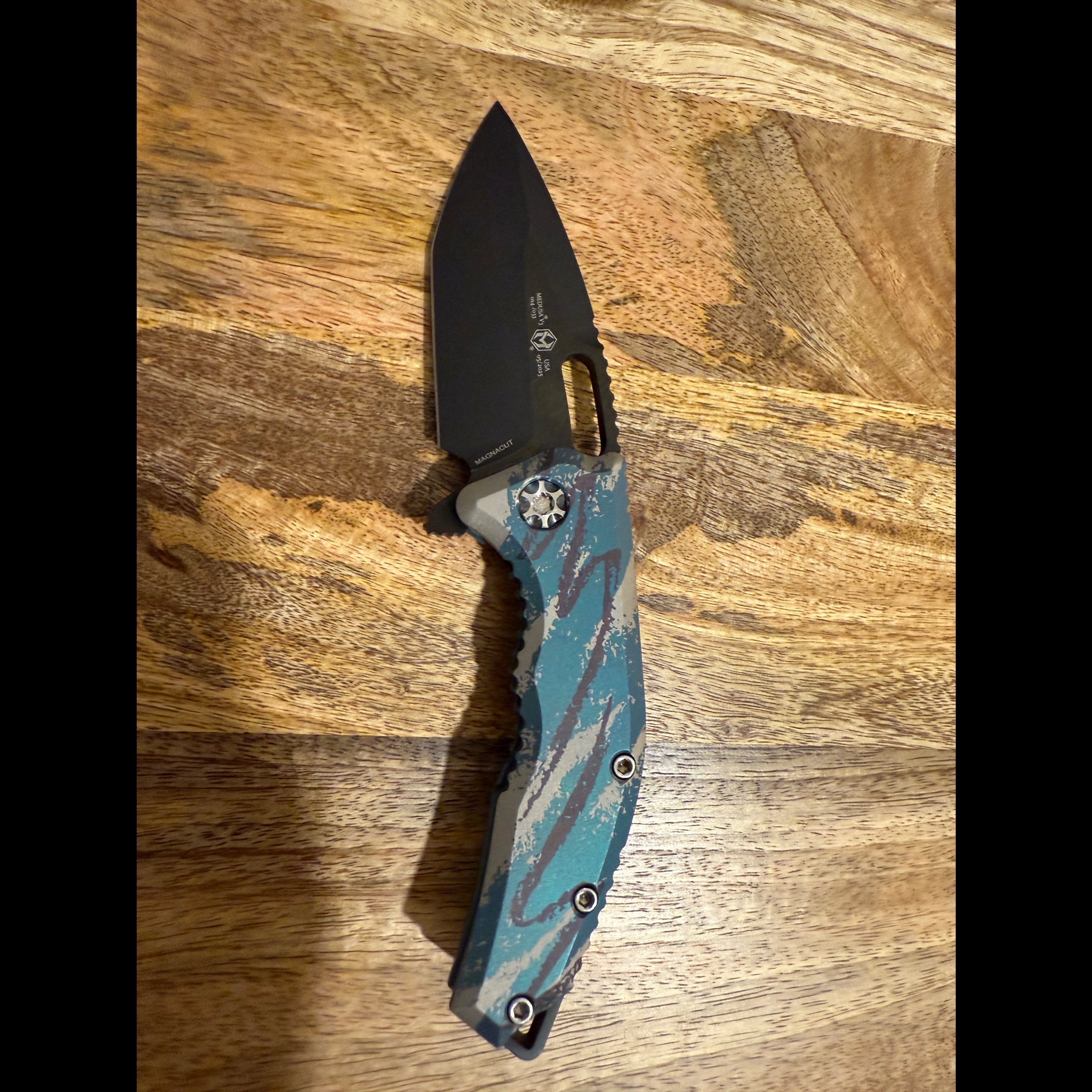 Bladebinge - Heretic Medusa V3 Manual - 90s Solo Cup Anodization