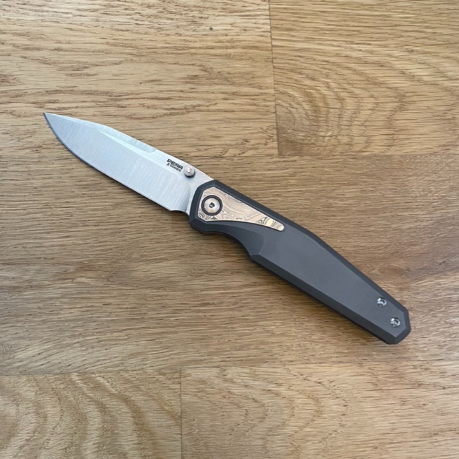 Bladebinge - Javi Garcia Pena X-series Alacran, titanium with