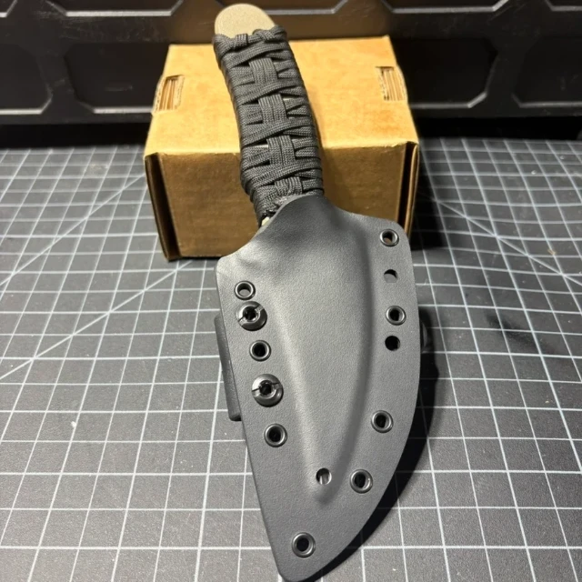 Bladebinge - Custom Spyderco Reverse Fixed Blade