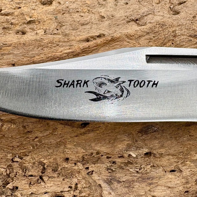 Bladebinge - 1978 Case XX Shark Tooth P197-L-SSP Sportsmen's Lock
