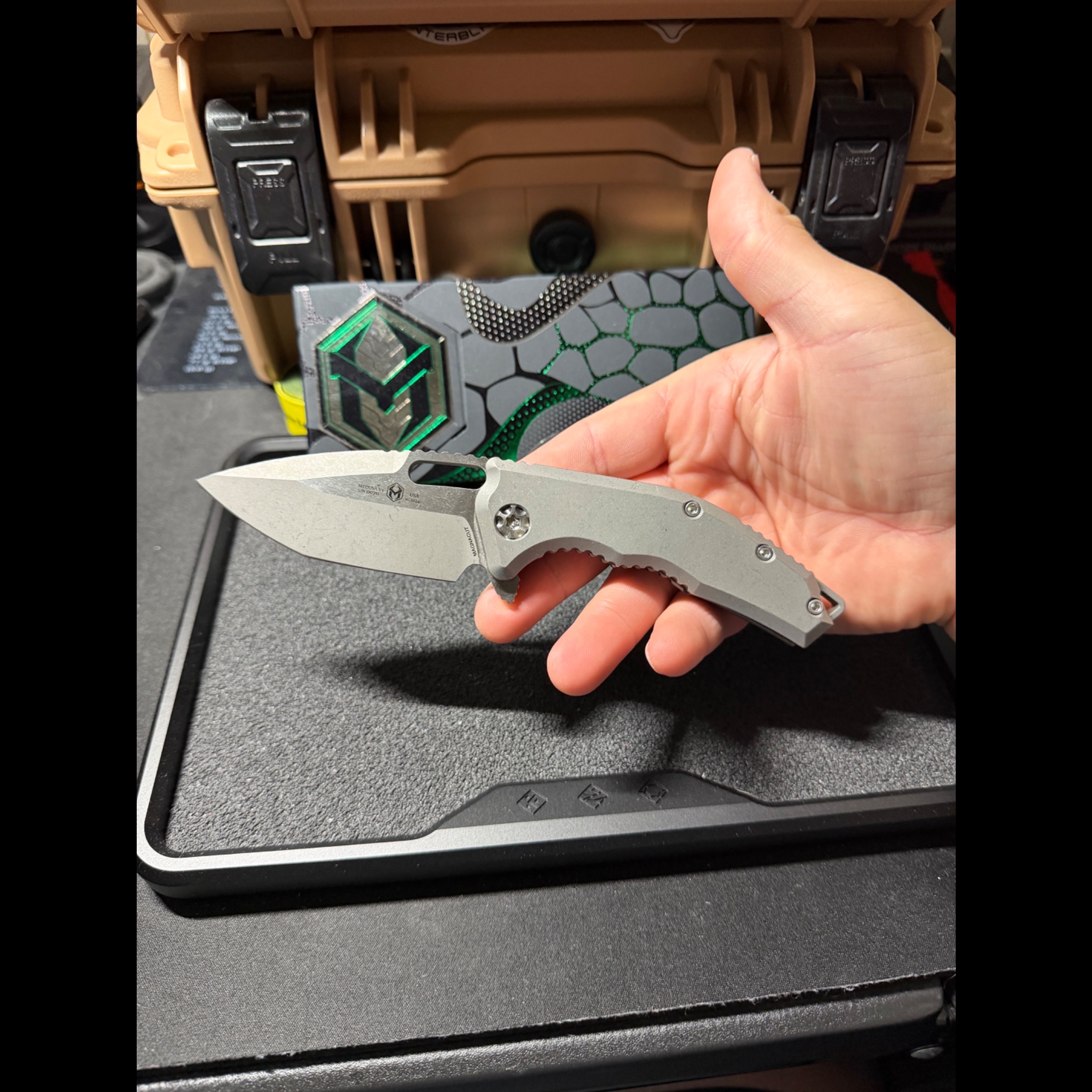 HereticMedusaBNIB375$OBObattleworntitaniumframelock