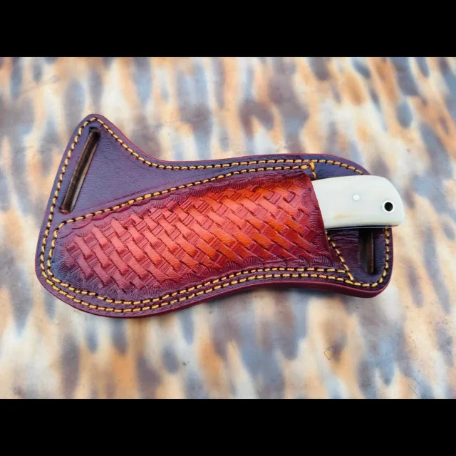 Bladebinge - Fixed-blade skinner with bone handle and tooled leather sheath