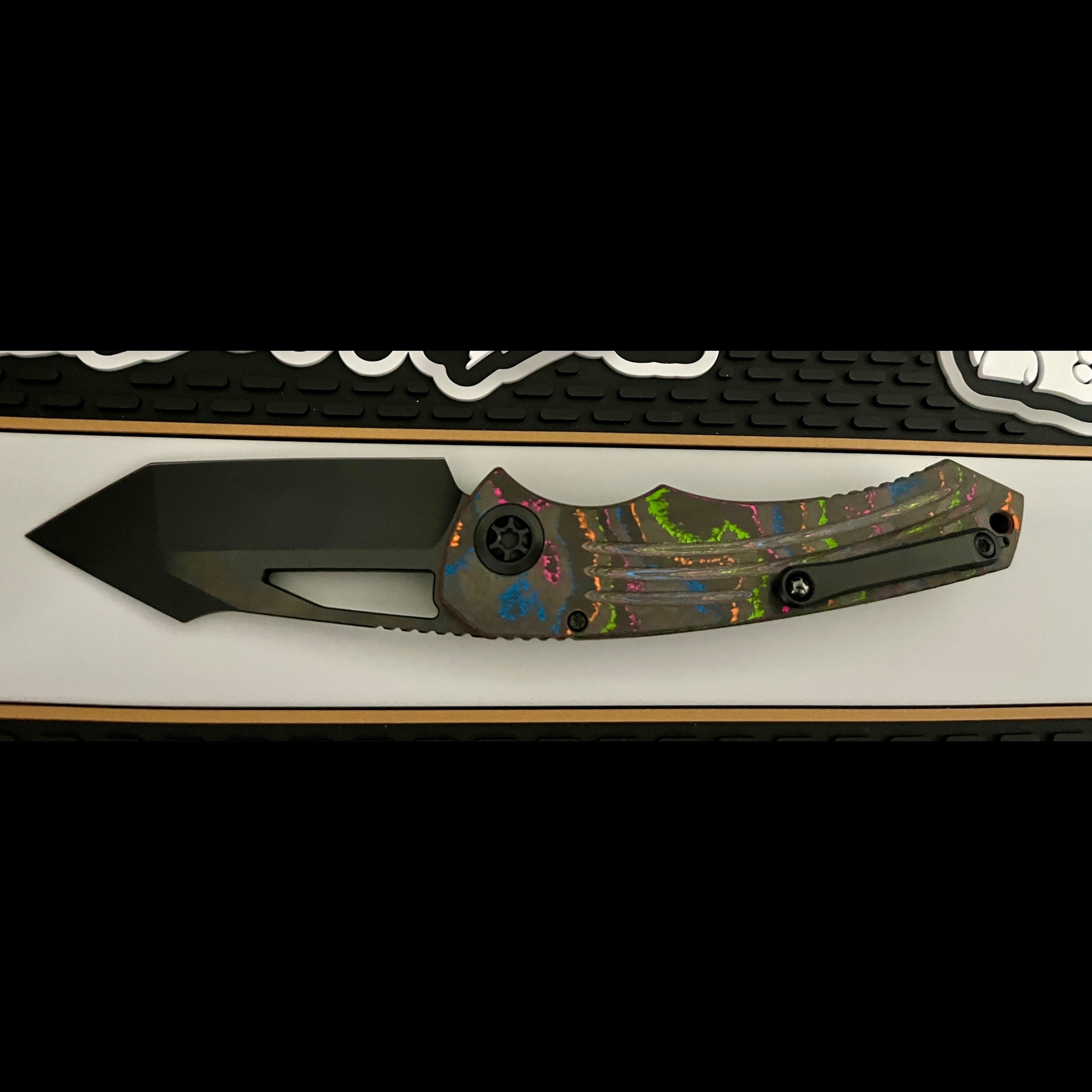Bladebinge - Heretic Pariah Manual - Tanto DLC Magnacut - 80s Camo